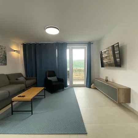Modern Escape Urban Plaza Apartment Brasov