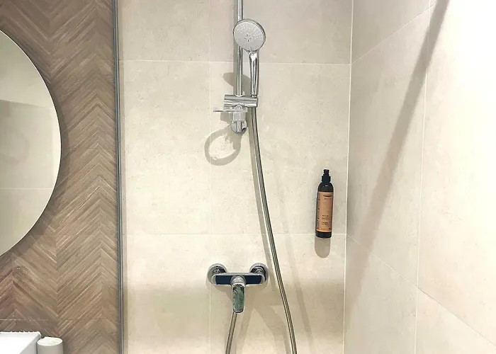 Modern Escape In Urban Plaza